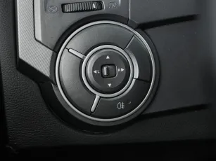 SsangYong  12