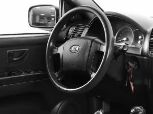 Kia  10