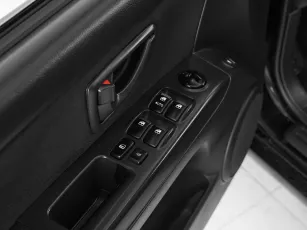 Kia  12