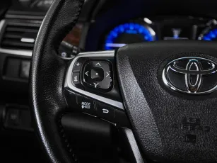 Toyota  11