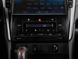 Toyota  19
