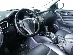 Nissan  10