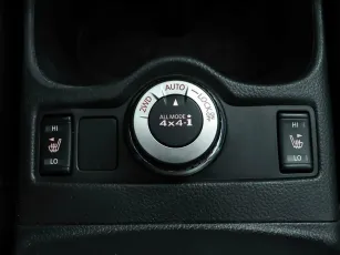 Nissan  19