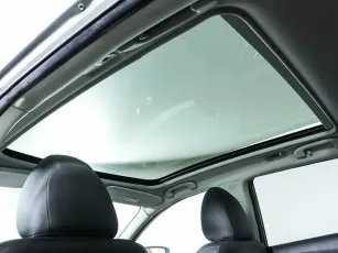 Nissan  23