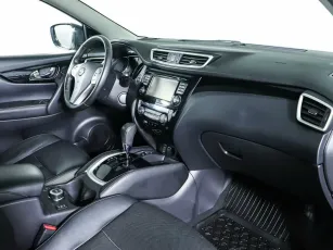 Nissan  9