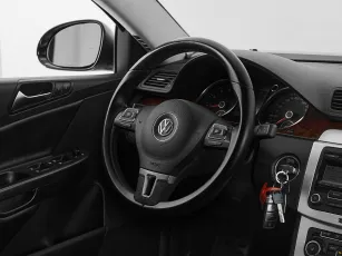 Volkswagen  10