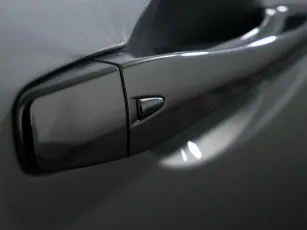 Nissan  17