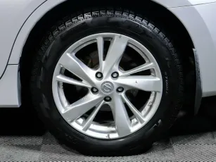 Nissan  7
