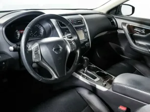Nissan  9