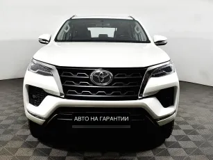Toyota  2