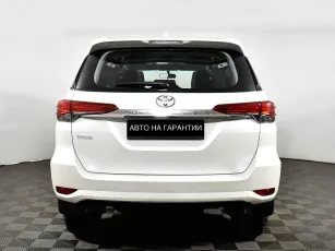 Toyota  4