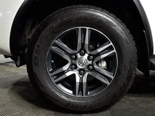Toyota  5