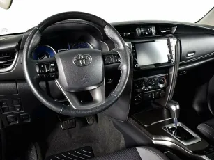 Toyota  7