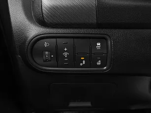 Kia  15
