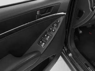 Hyundai  13