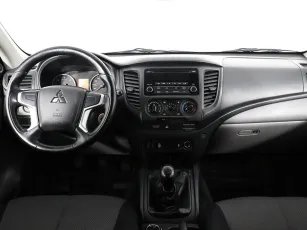 Mitsubishi  9