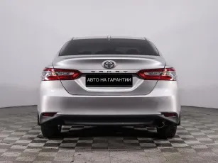 Toyota  6