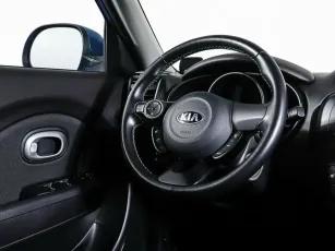 Kia  12