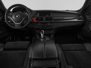 BMW  8