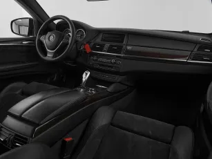BMW  9